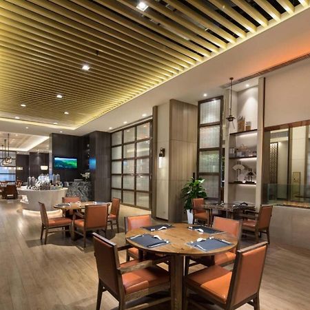 מלון Ramada By Wyndham Baoji Jintai מראה חיצוני תמונה